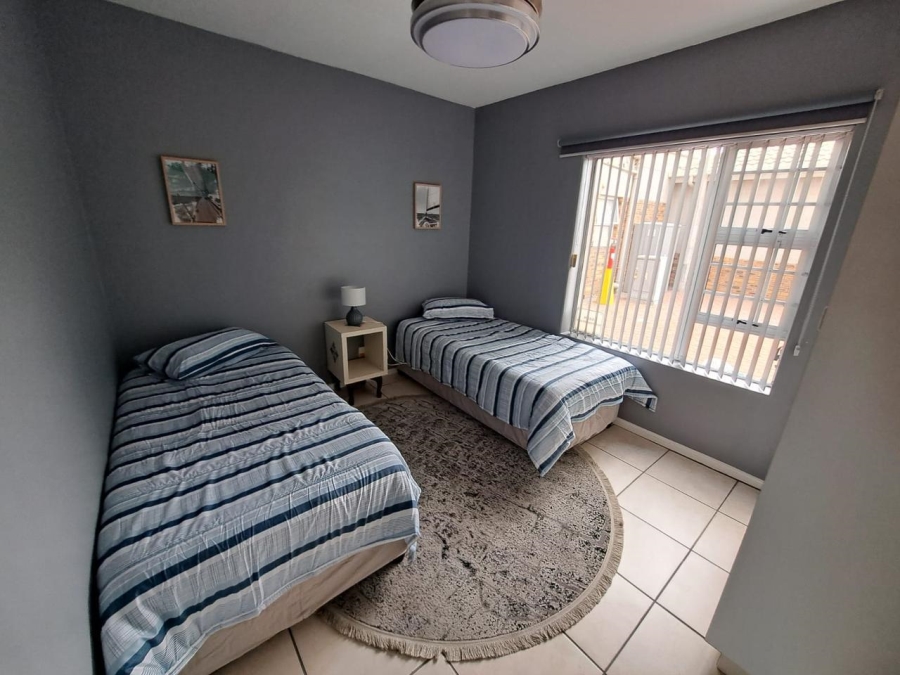 To Let 2 Bedroom Property for Rent in Hartenbos Central Western Cape